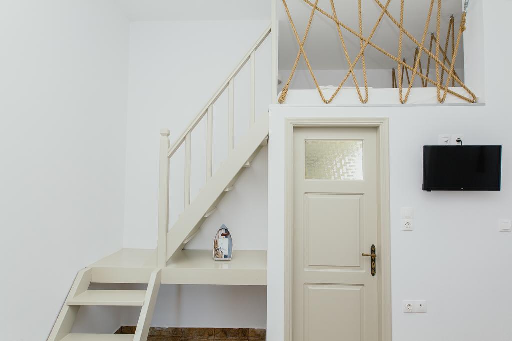 Viva Mare Traditional Apartment Astypalaia